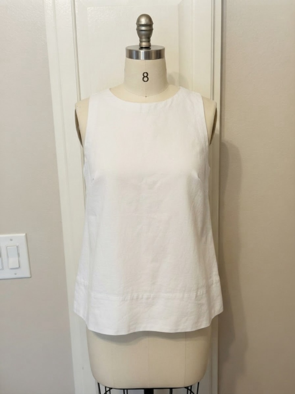 Banana Republic Off White Sleeveless Tank Top